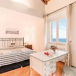Holiday Casa Vip 01 *